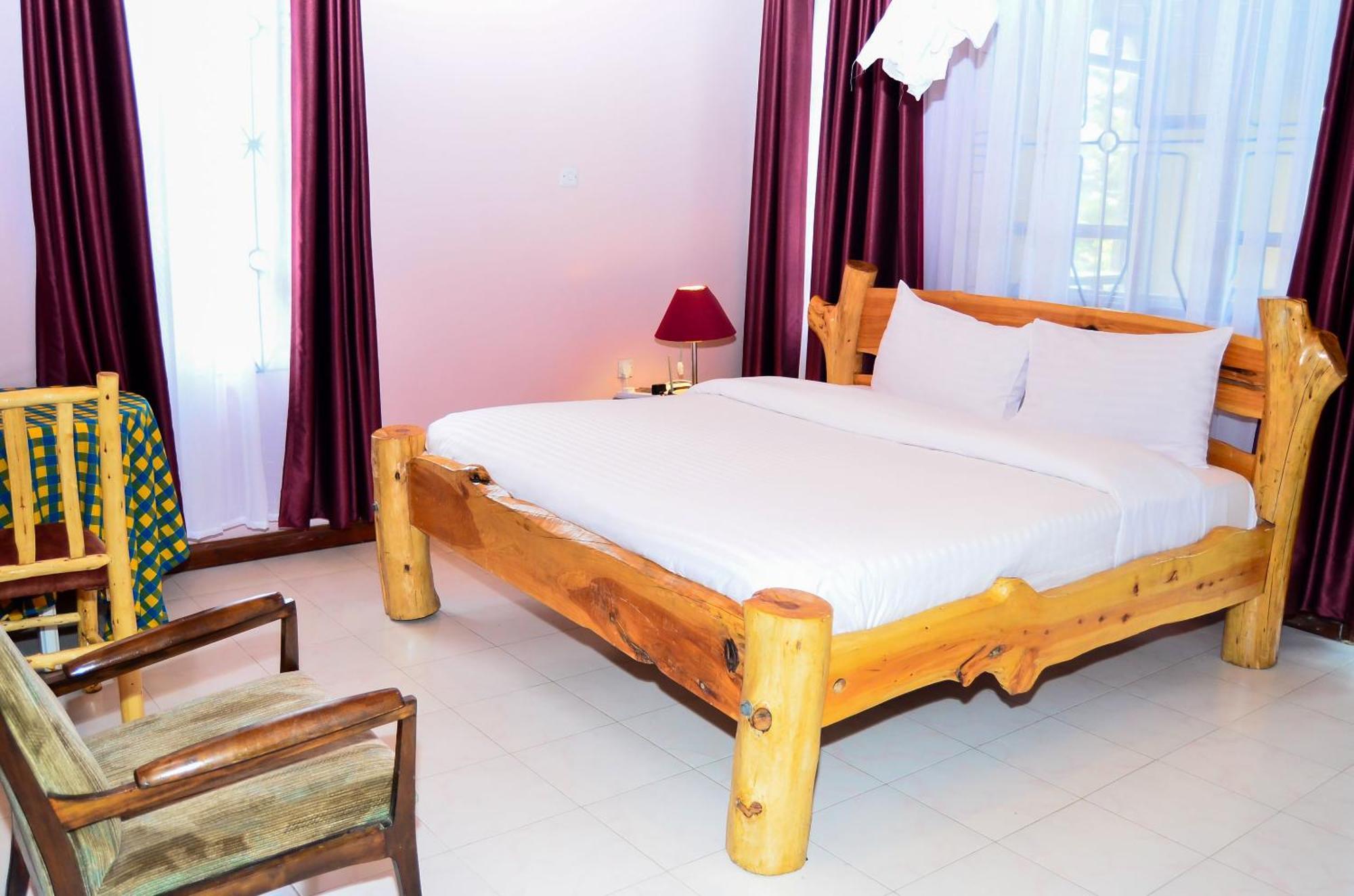 Merinja Guest House Найваша Экстерьер фото